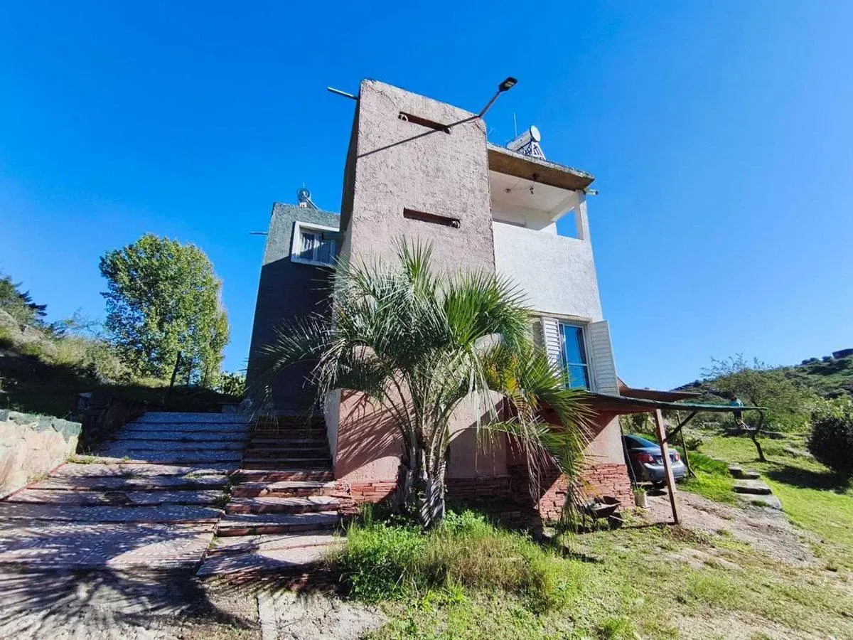 Venta casa 3 dormi pileta y vista Carlos Paz 3