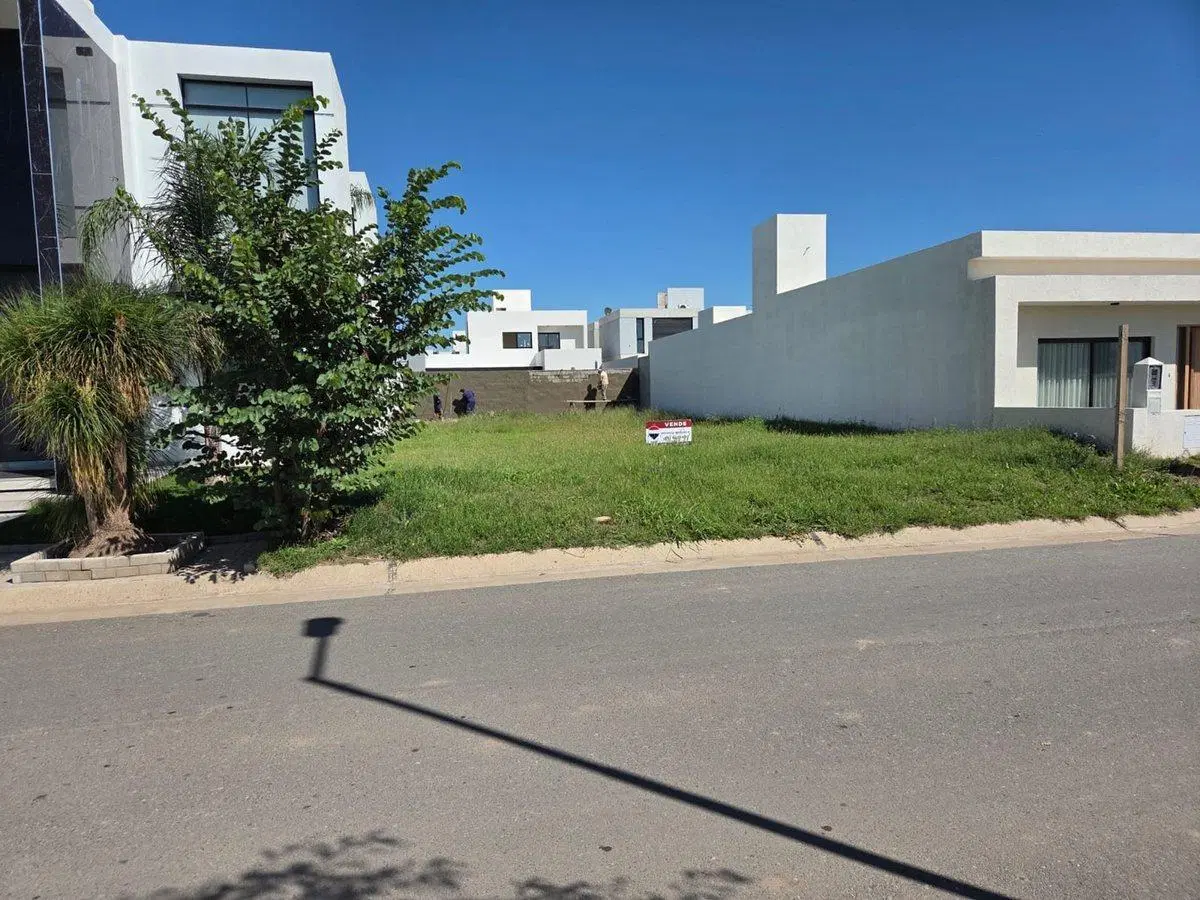 Venta Lote 360 en Docta Boulevard 4