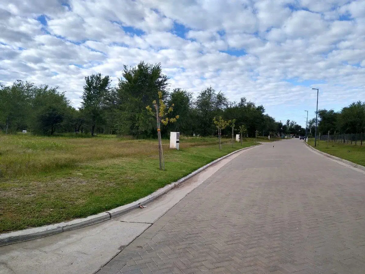 LOTE ESQUINA 345 M2 NVO MALAGUEÑO CON ESCRITURA 4