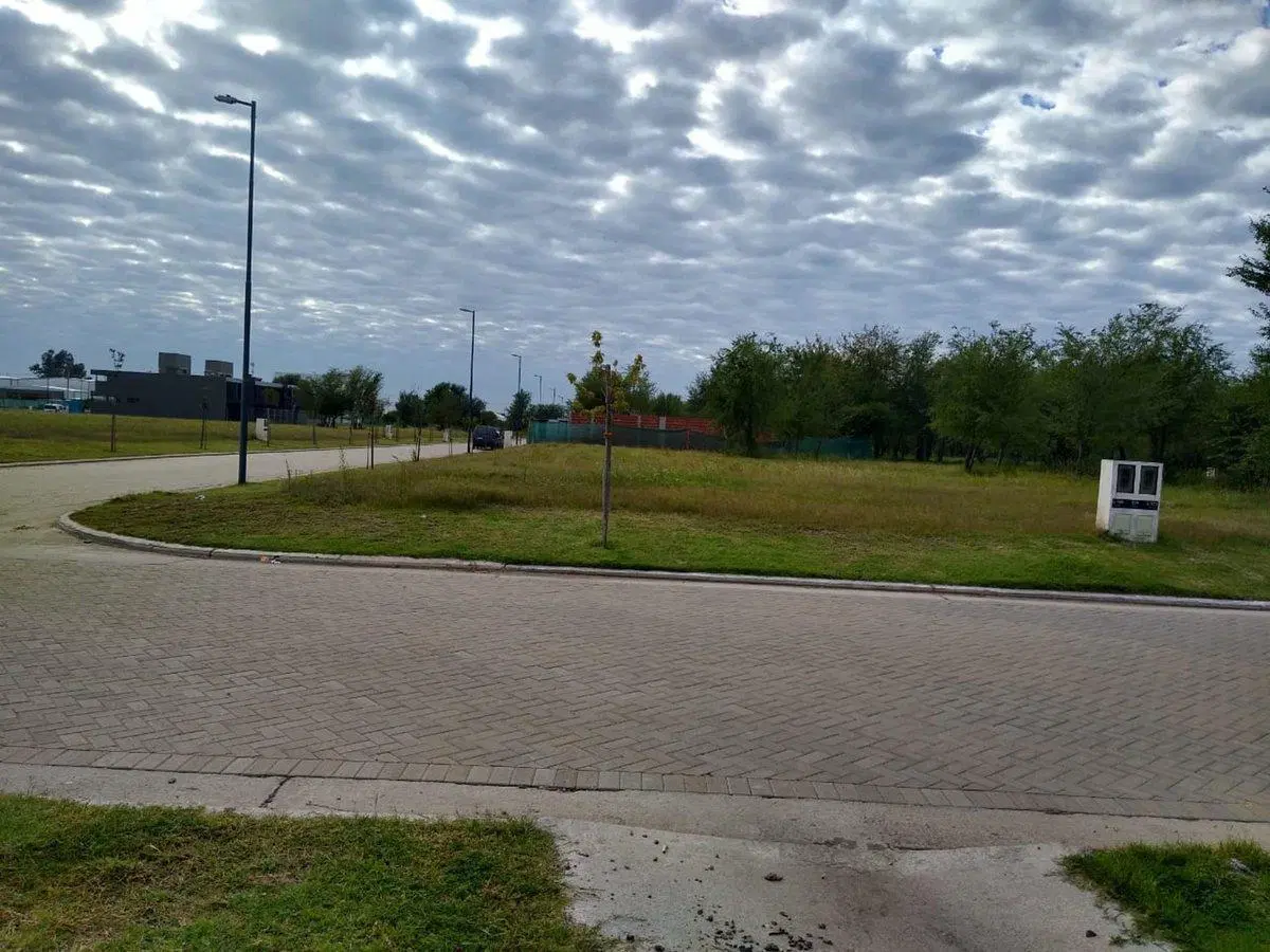 LOTE ESQUINA 345 M2 NVO MALAGUEÑO CON ESCRITURA 2