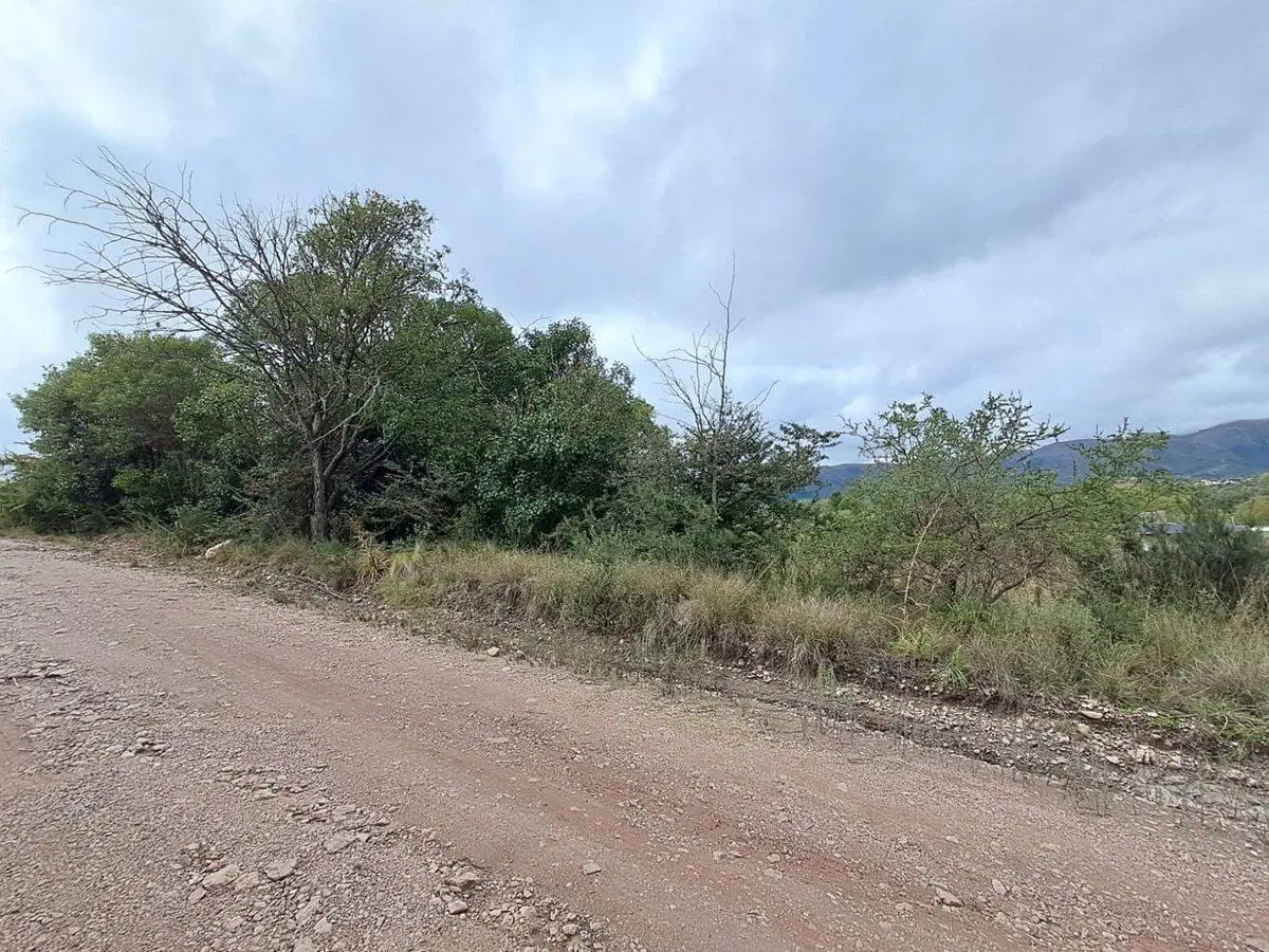 Lote con vista 1450m2 en Villa Giardino 4
