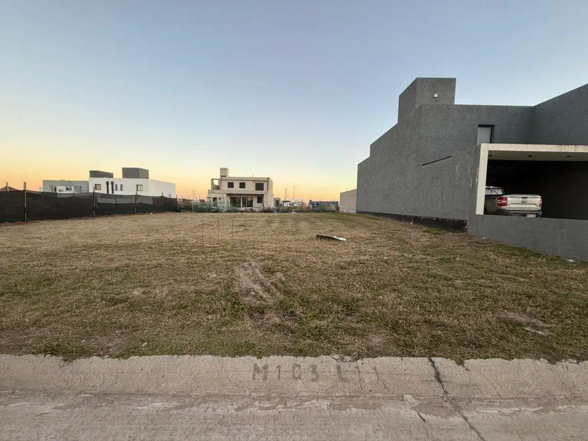 LOTE 360 APTO DUPLEX DOCTA AVENIDA ETAPA 5 3