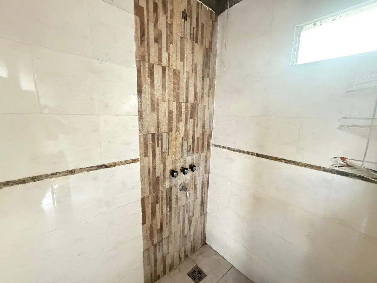 OPORTUNIDAD Casa a terminar 2 dorm Cabalango 3