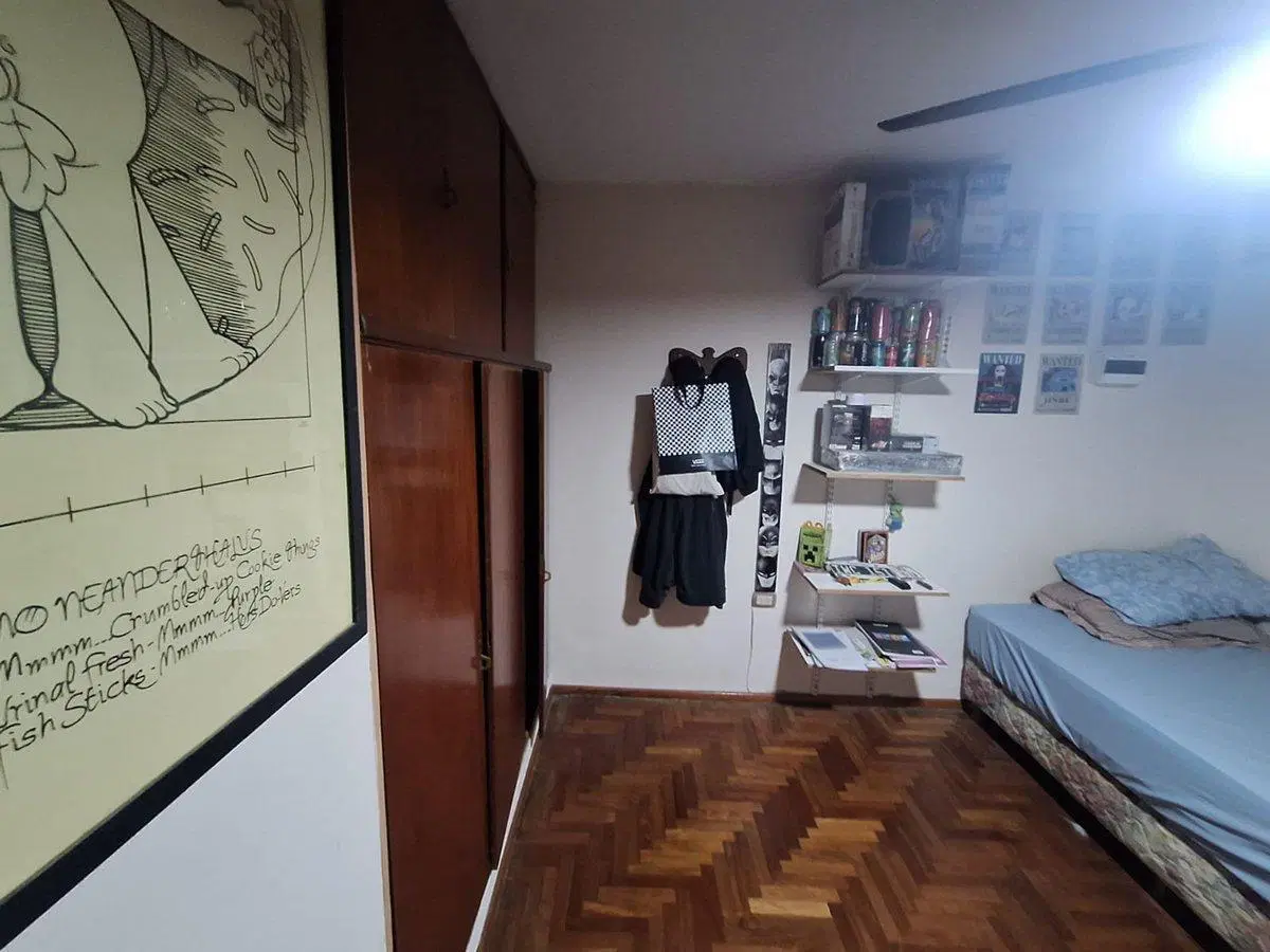 Casa 4 Dormitorios  Pileta en Barrio San Salvador 5