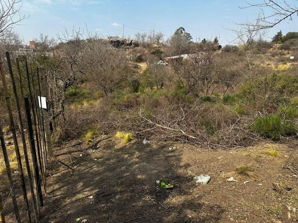 LOTE 769 m² VILLA DEL LAGO CON VISTA A LAS SIERRAS 4