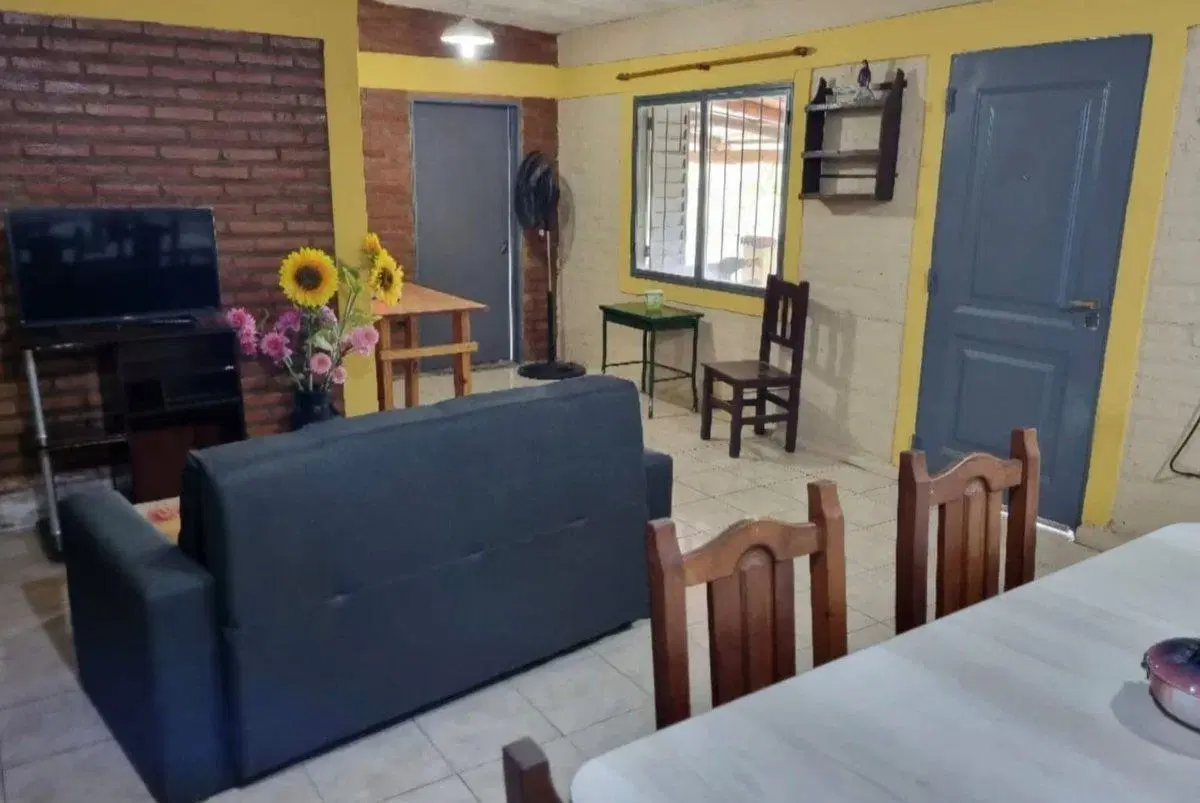 Cabañas alquiler Panaholma gran terreno y piscina 5