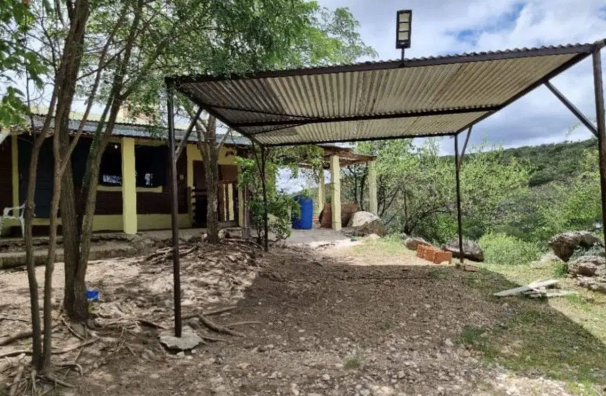 Cabañas alquiler Panaholma gran terreno y piscina 2
