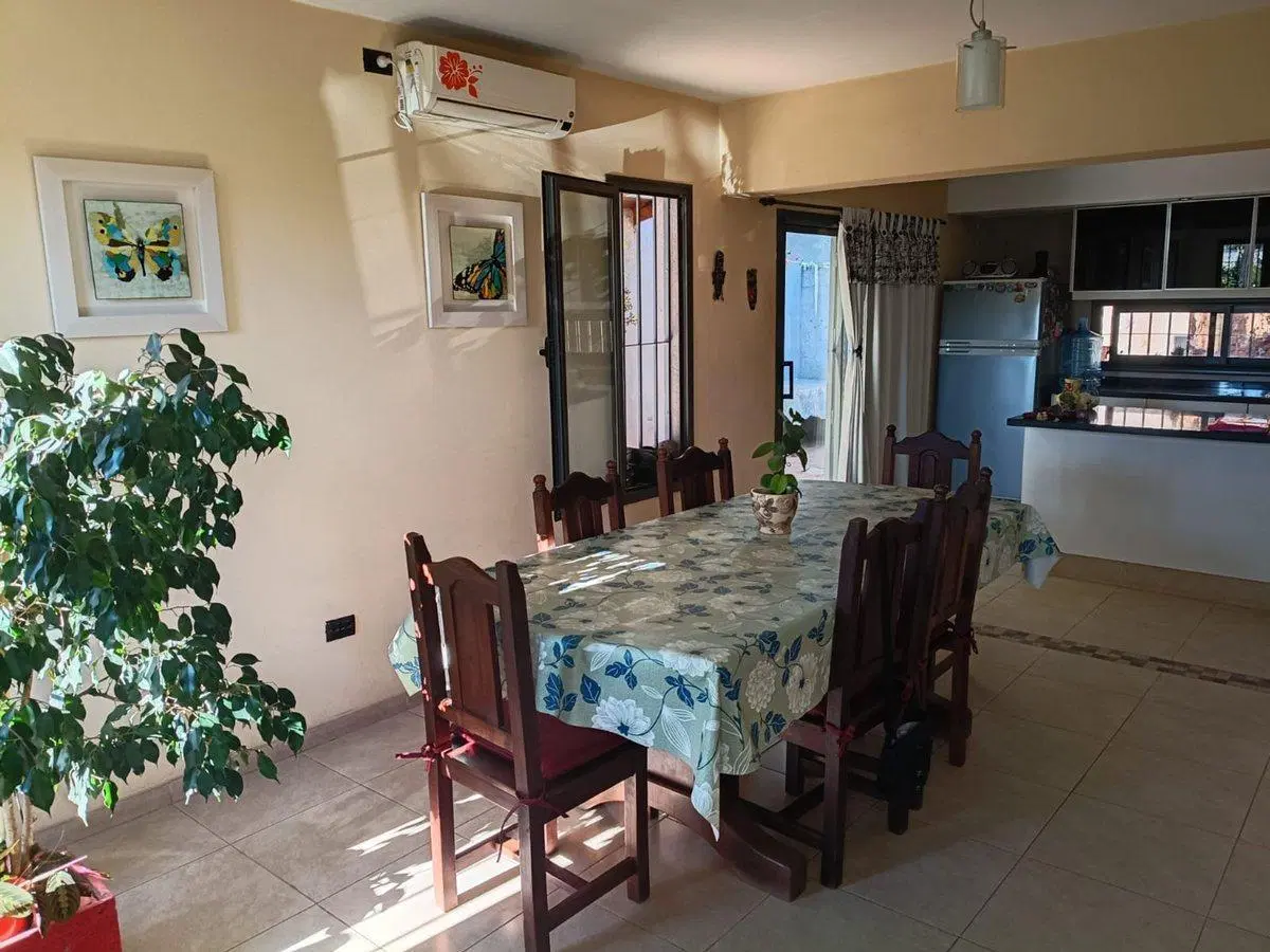 Casa 3 dorm, 2 baños y esc en Villa Allende Centro 3