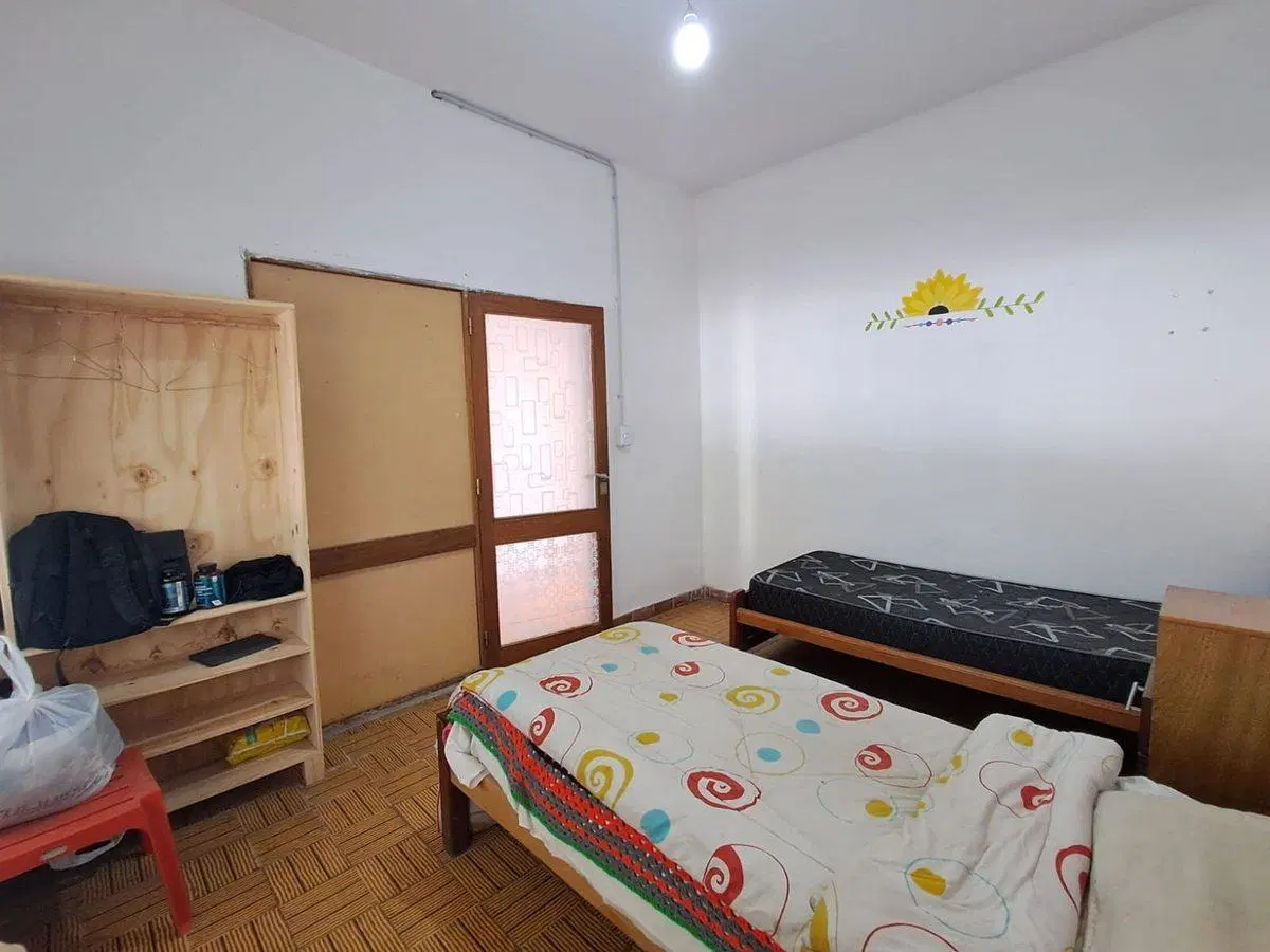 Casa una planta 3 dorm y Dpto Barrio Gral Bustos 8