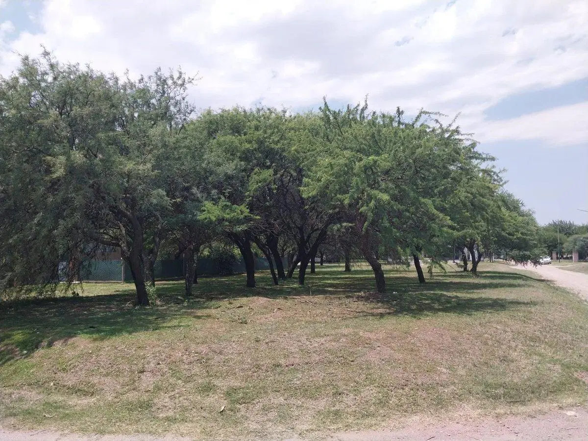 TERRENO 427 M2 EN VENTA EN VALLE DEL GOLF ETAPA 2 7