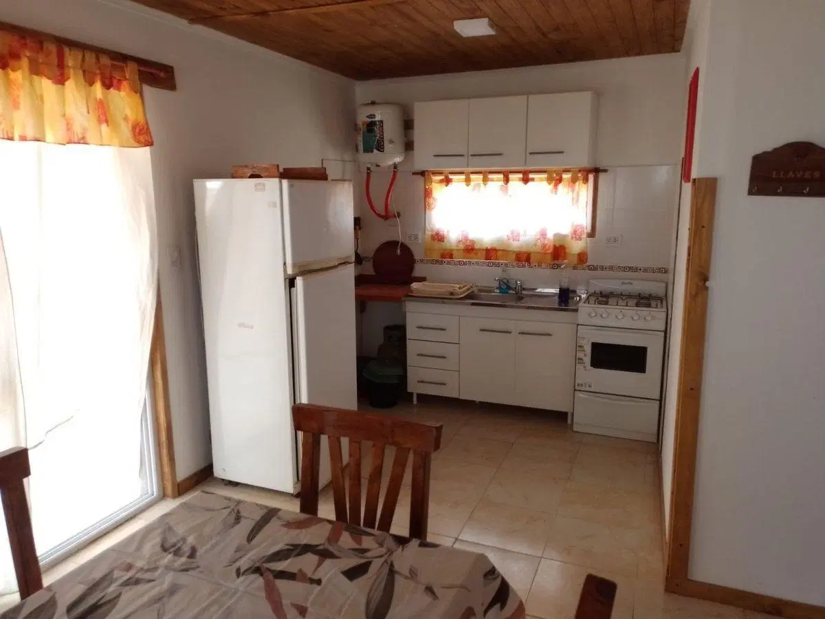 Venta casa amoblada 2 Dormi Potrero de Garay 4