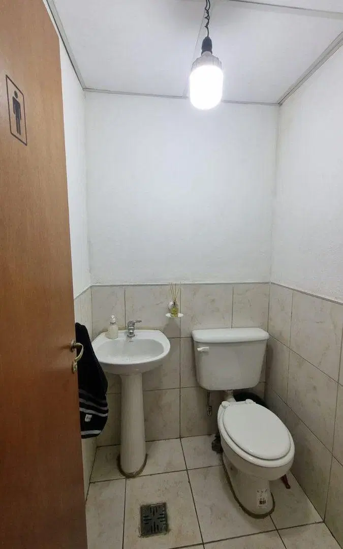 Local Comercial 28 m2 Duarte Quiros Nº 2349 5