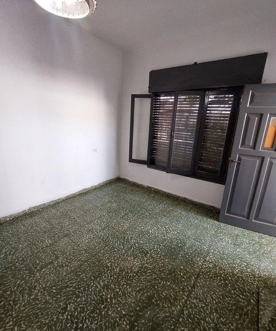Venta casa 2 dor con patio barrio  Matienzo 4