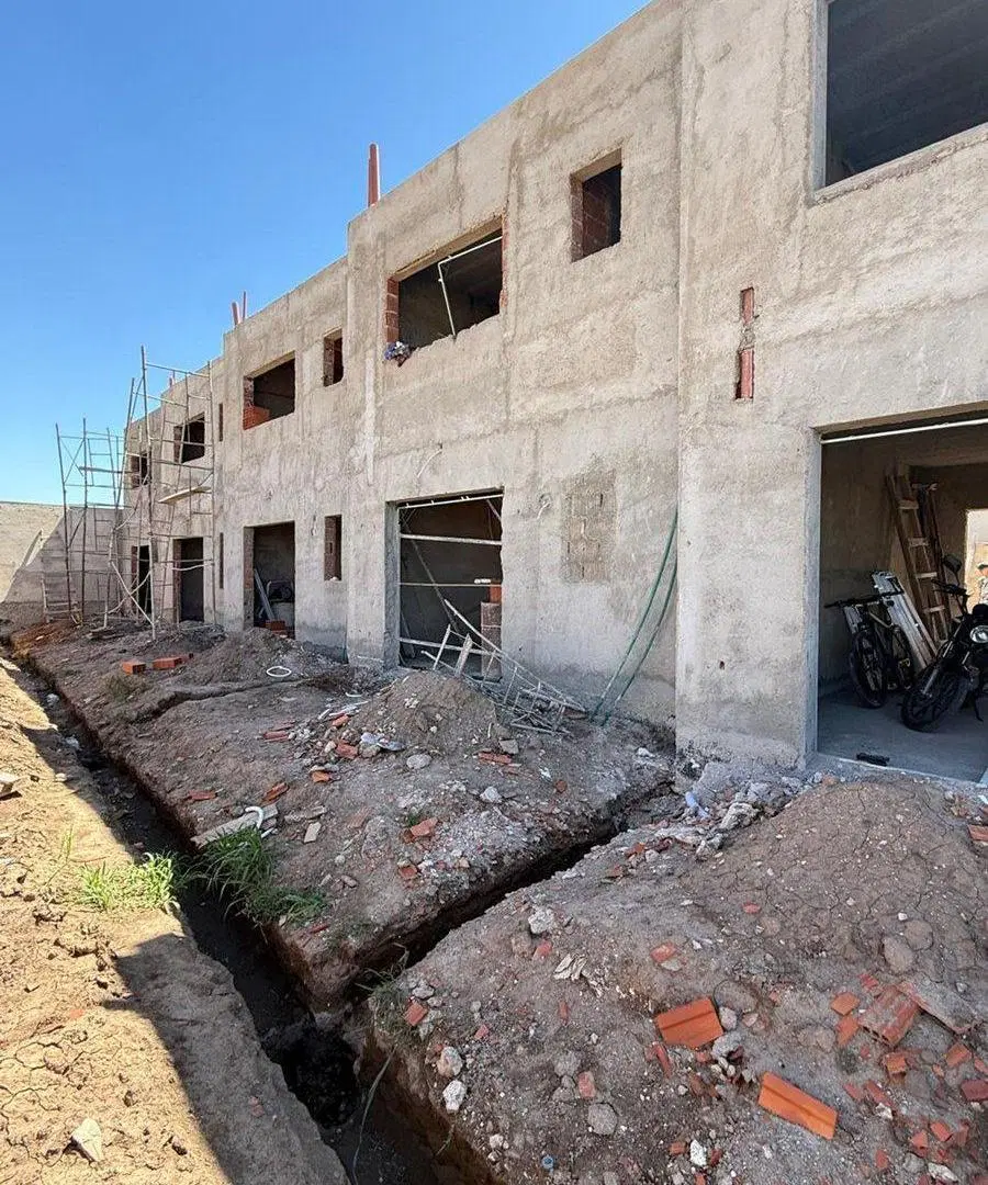 VENTA DUPLEX DOCTA EN HOUSING 2 DORM  ESTRENAR 3