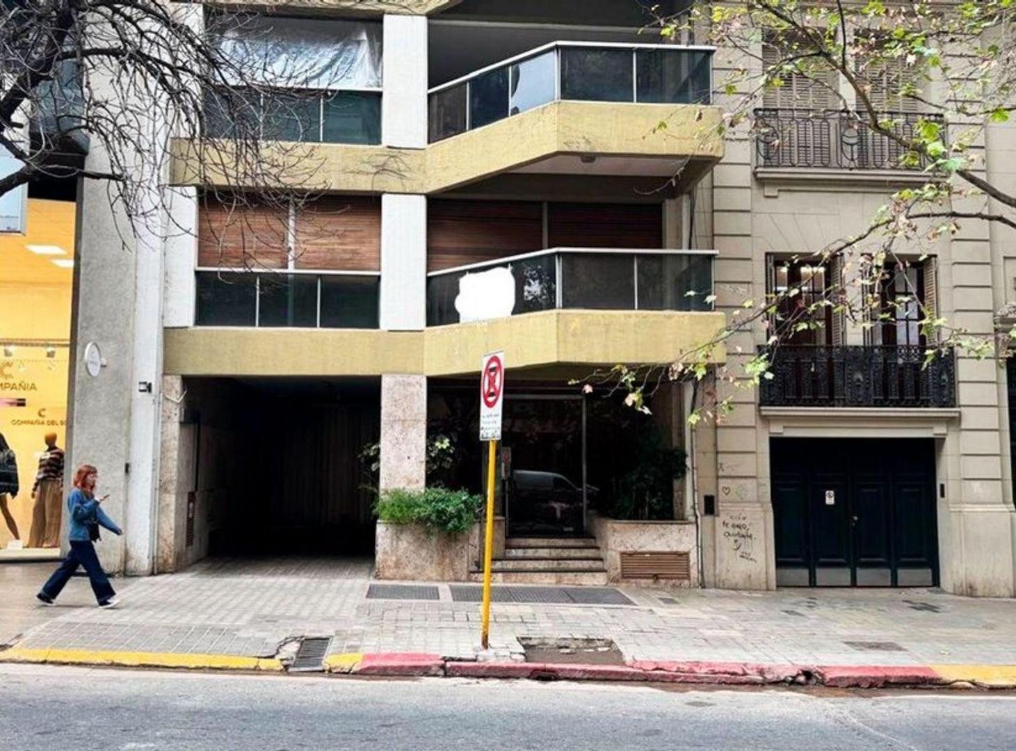 Venta dpto piso Nva Cba amoblado 3 dormi cochera