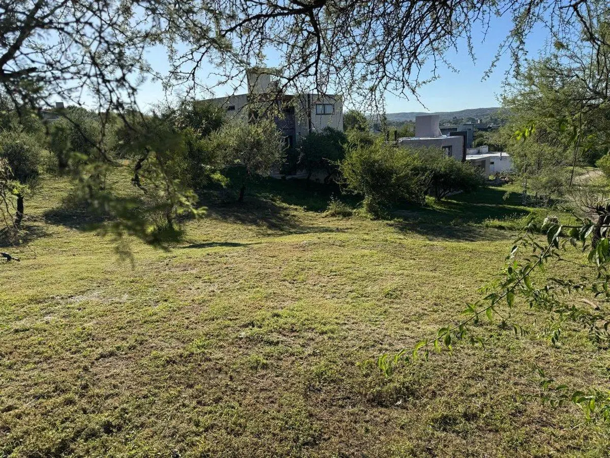 LOTE LOMAS DEL REY CERRADO 862 M Facilidades 2