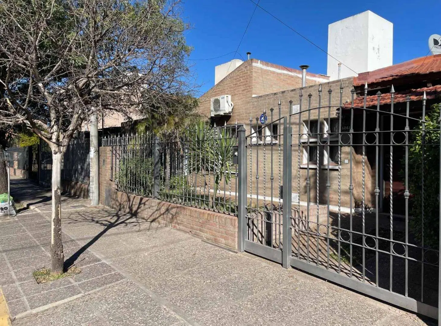 CASA PH 2 DORM – B° LOMAS DE SUQUÍA I – ESCRITURA 2