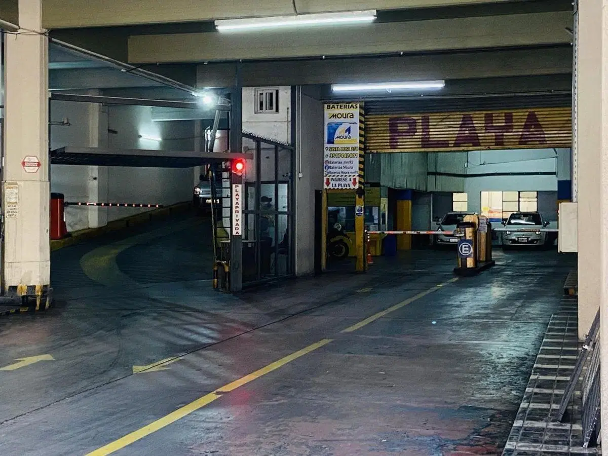 COCHERA 12,76 M2 CENTRO CALLE SANTA ROSA 250 2