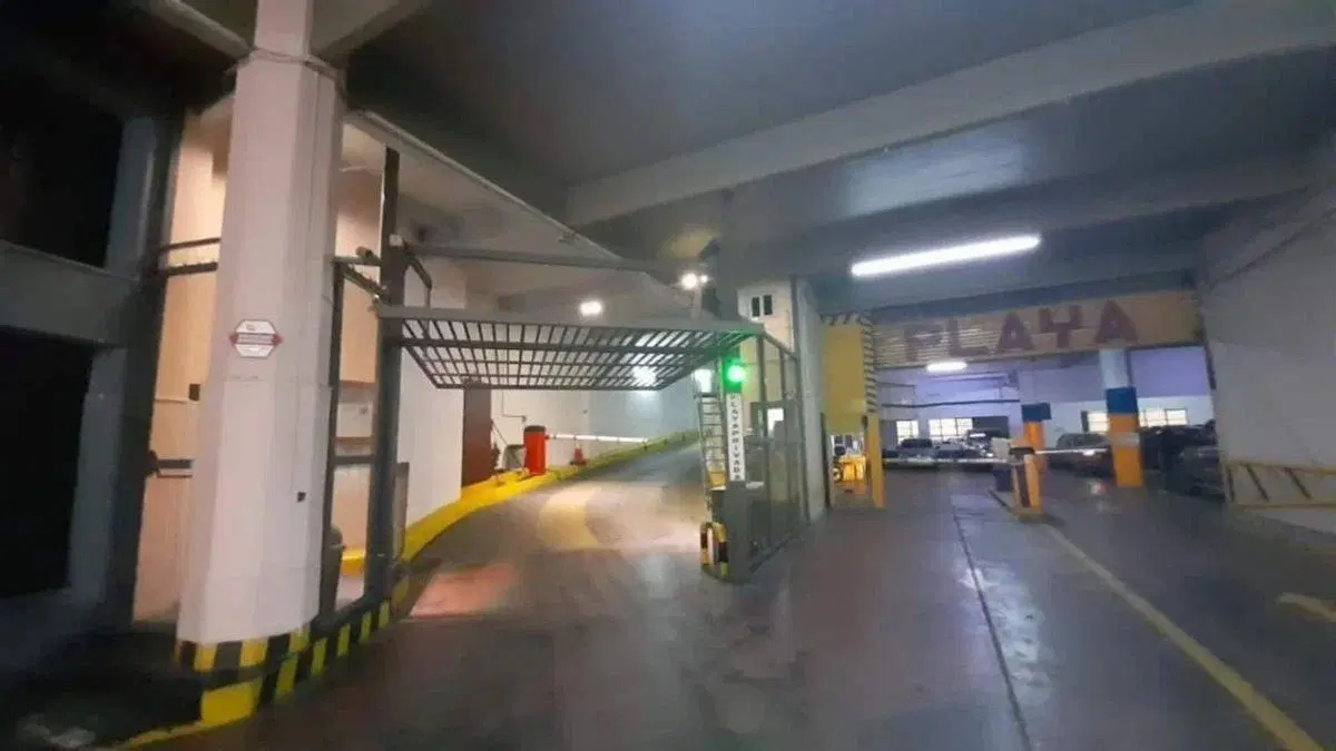 COCHERA 12,76 M2 CENTRO CALLE SANTA ROSA 250 4