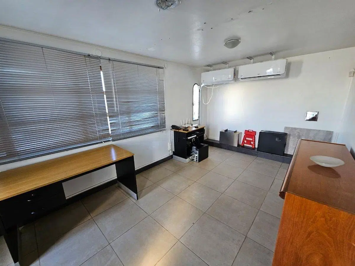 GALPON CON OFICINAS AMOBLADAS | BARRIO COFICO 4