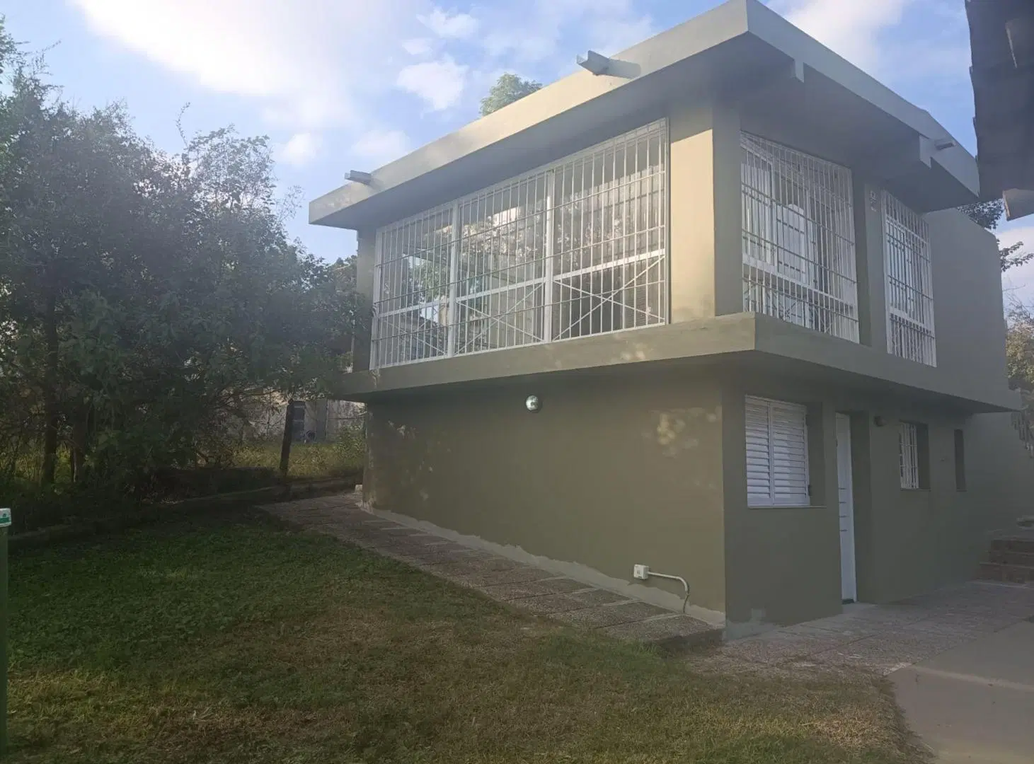 Venta  casa 2 dorm, monoamb y depto 1 dorm Salsip 2