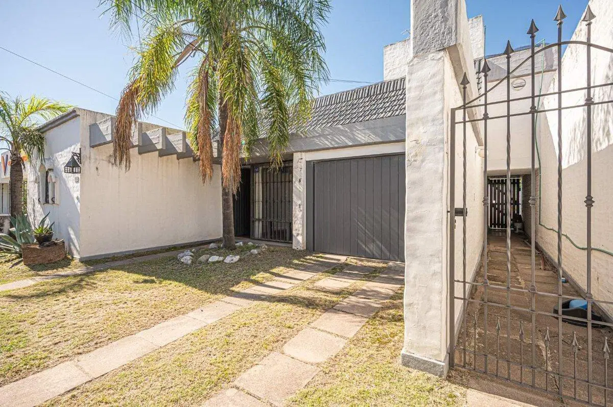 Casa 3 dorm en venta Urca con depto 4