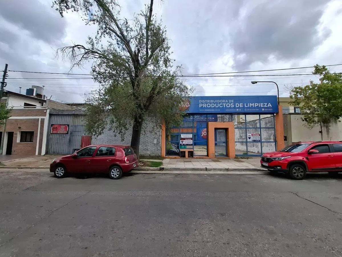 GALPON CON DARSENA DE ESTACIONAMIENTO DOS OFICINA 3