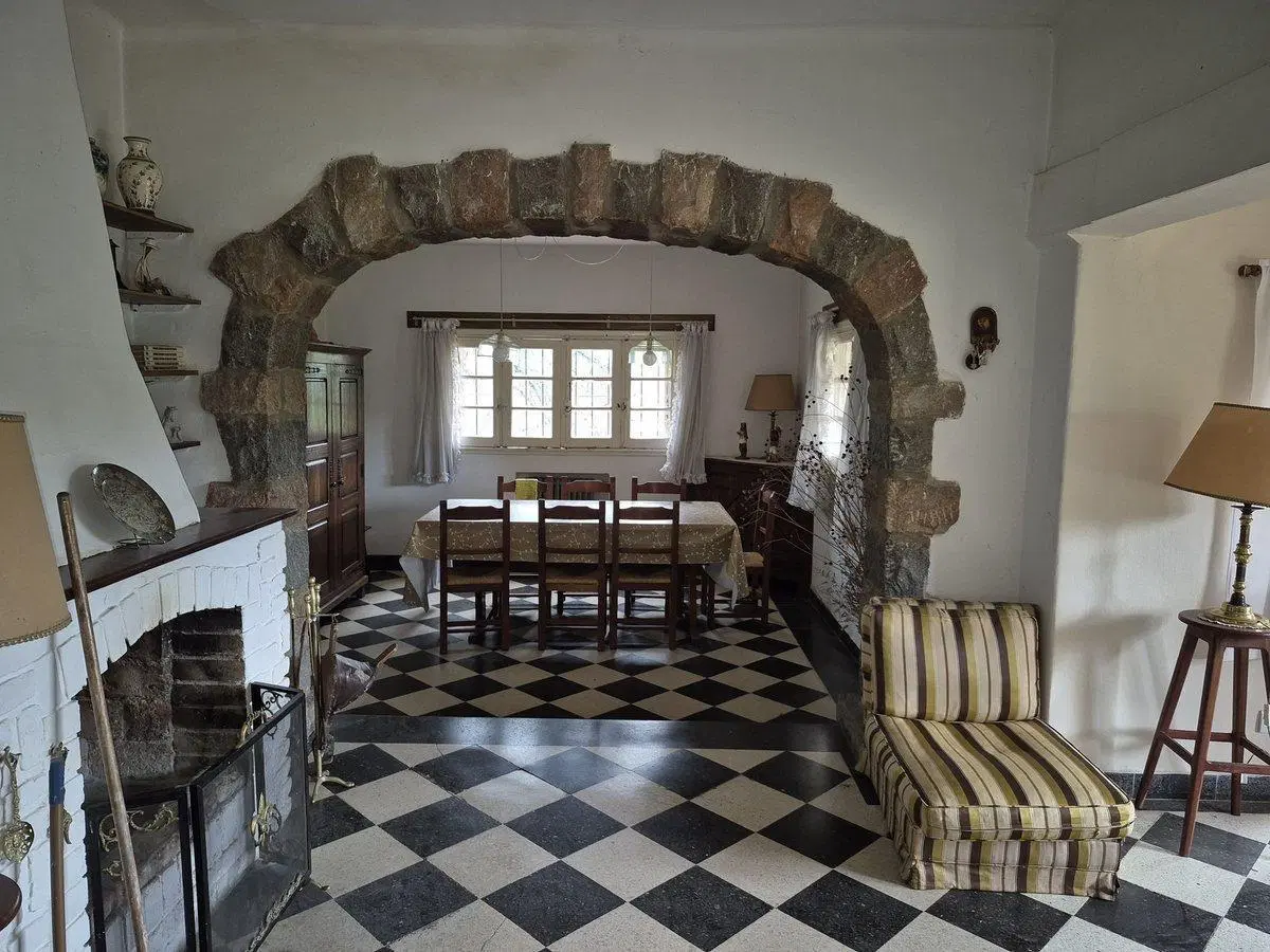 Venta Casa mas gran terreno  1.4 Ha Valle Hermoso 4