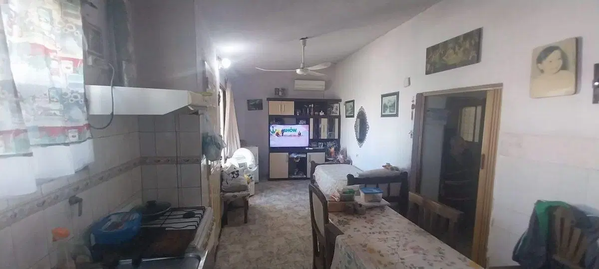 Dos casas con escritura en Parque Republica 4