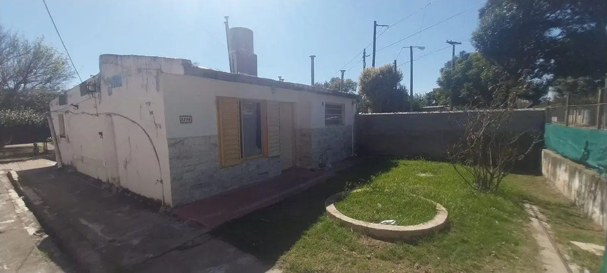 Dos casas con escritura en Parque Republica 2