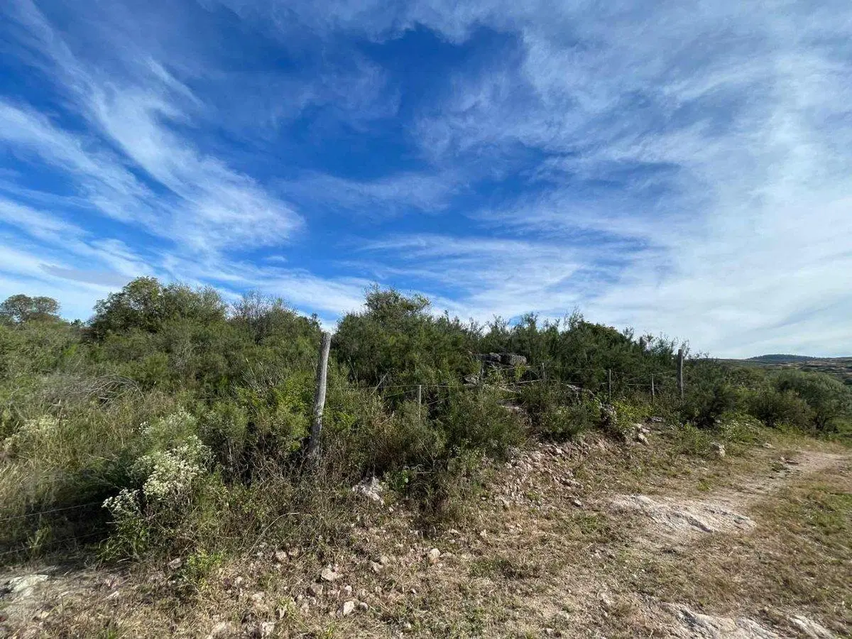 VENTA LOTES 1.900M2 EN VILLA FLOR SERRANA, TANTI 3