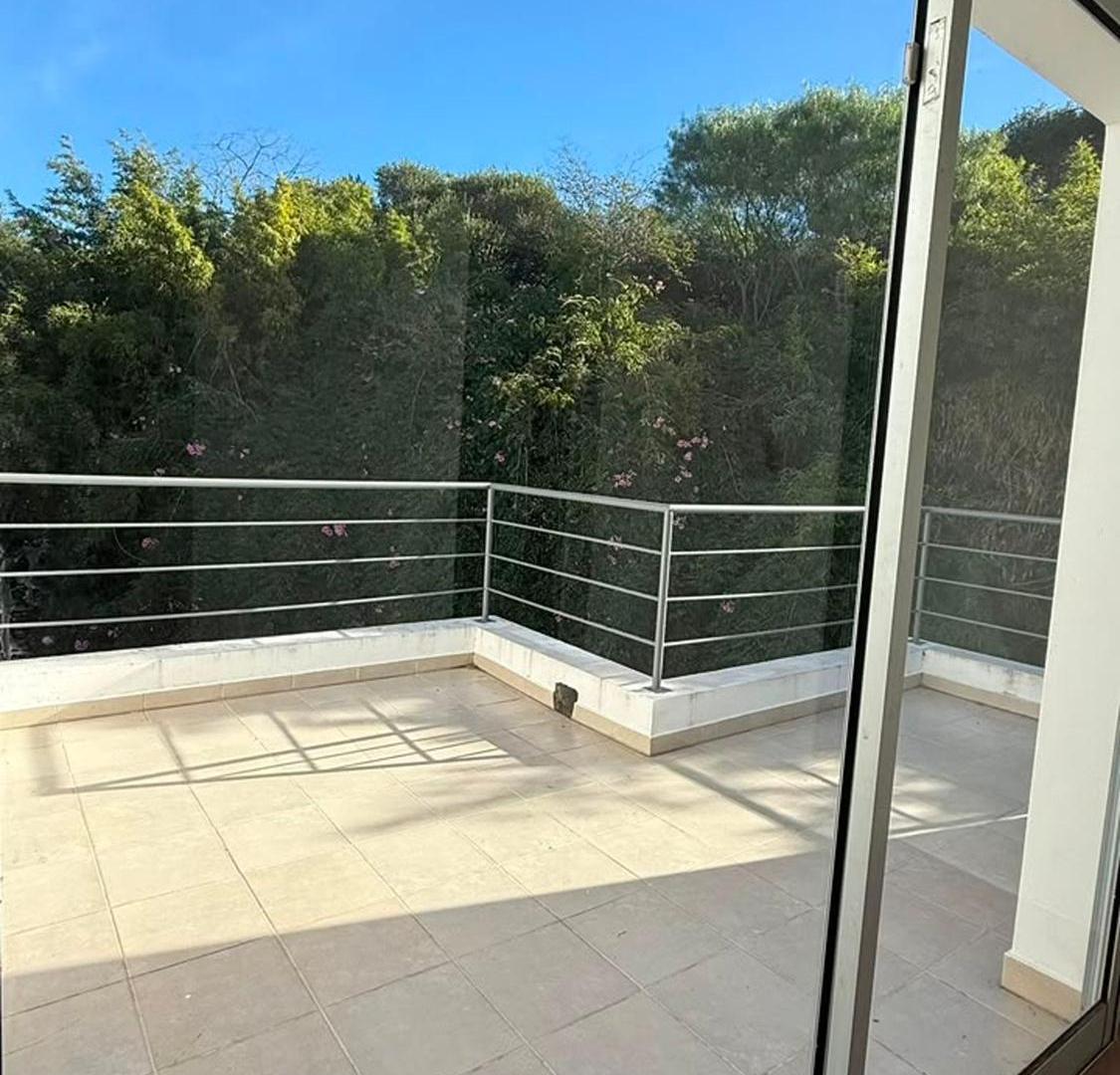 Foto de Duplex Villa Warcalde 3 dormitorios con escritura, imagen 2