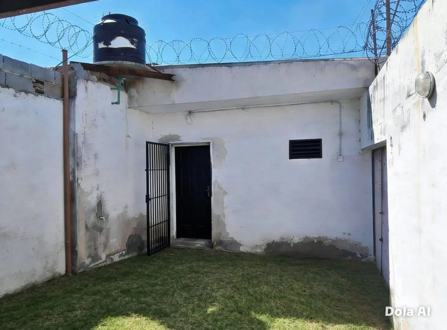 Se alquila local comercial sobre Av Pedernera 5