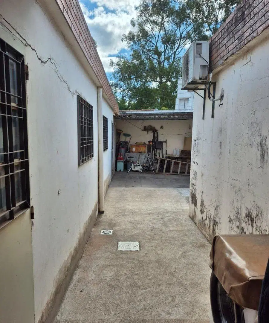 Casa tres Dorm  Marcos Sastre Apto credito IAF 8