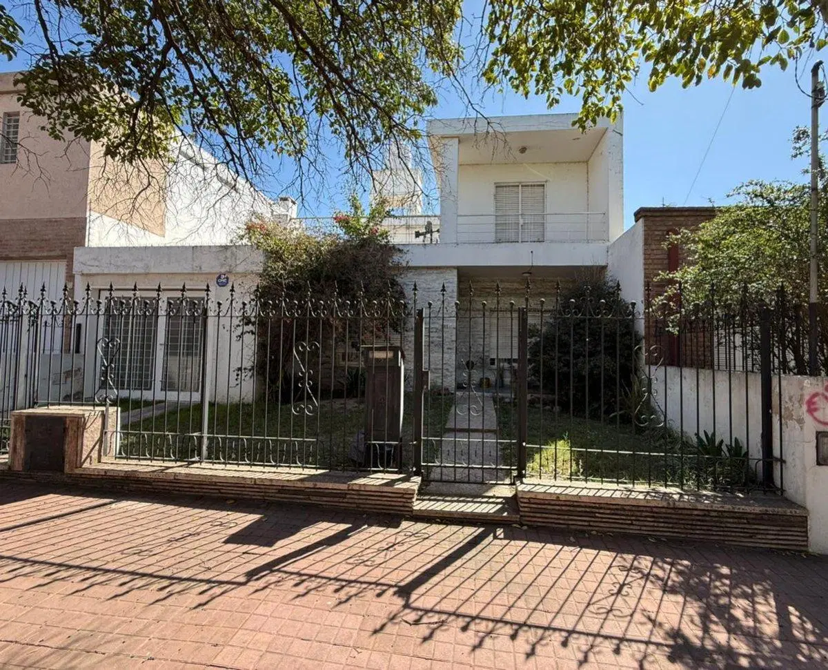 CASA 3 DORM SAN SALVADOR APTA CREDITO 2
