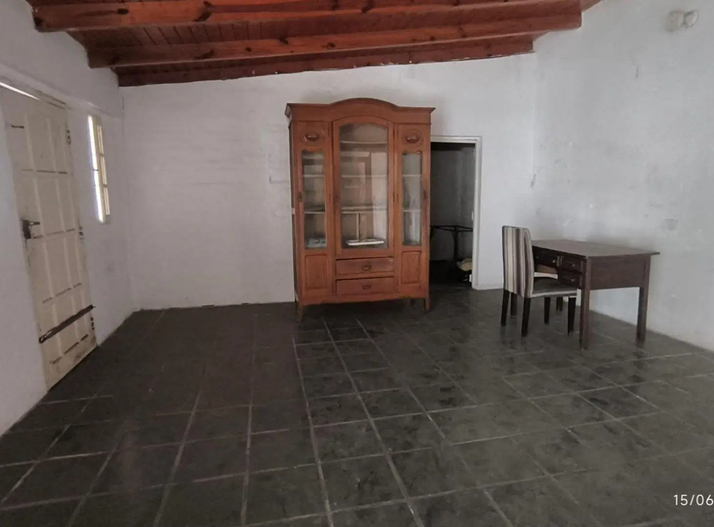 AMPLIA CASA CON TERRENO 3 DORM. VILLA URQUIZA 8