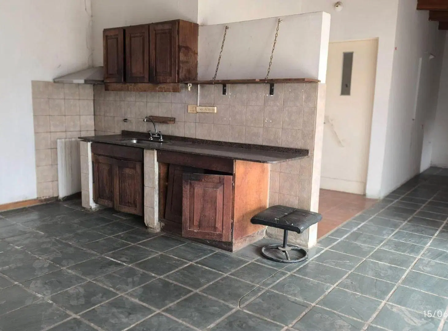 AMPLIA CASA CON TERRENO 3 DORM. VILLA URQUIZA 3
