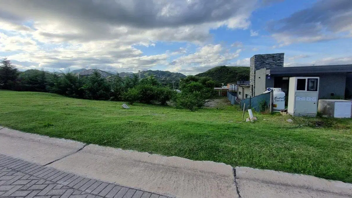 Lote en Venta  Colinas de La Deseada La Calera 3