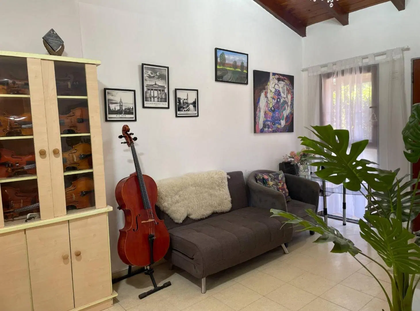 CASA PH 2 DORM – B° LOMAS DE SUQUÍA I – ESCRITURA 2