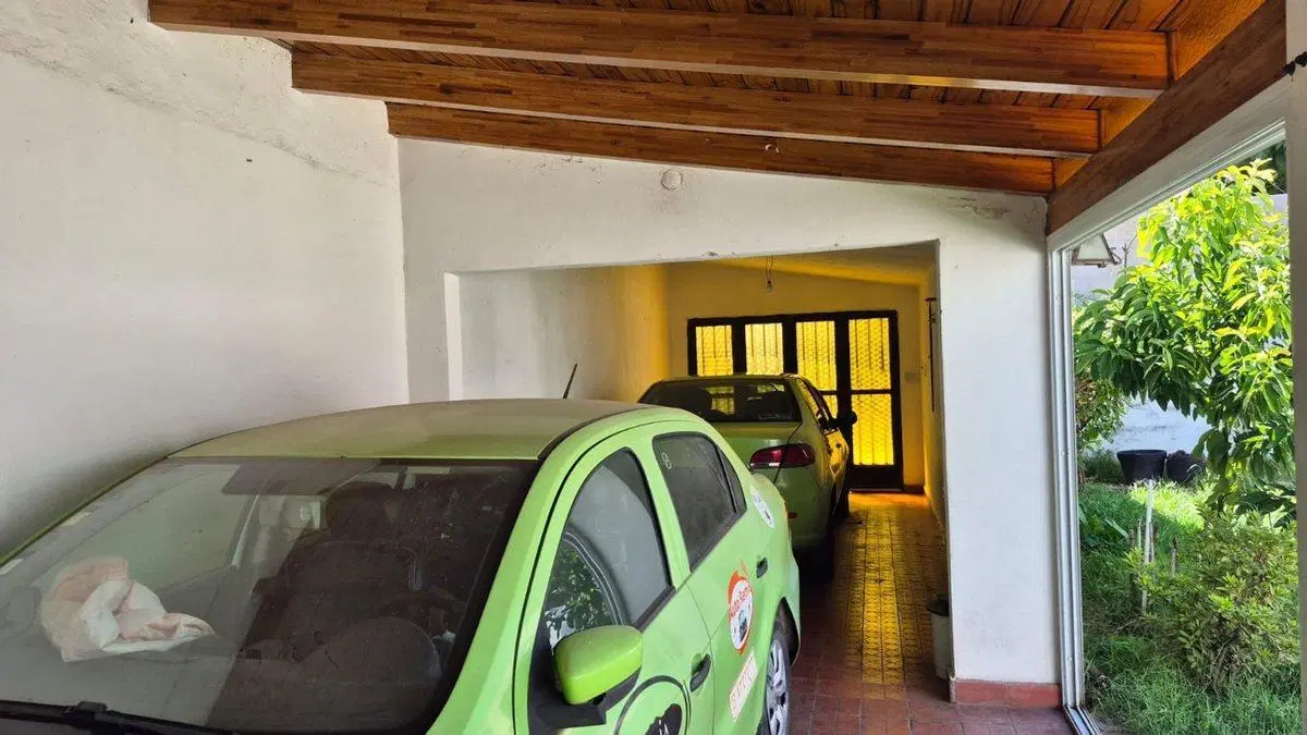 Casa mas Local San Martin Norte Frente a Plaza 4