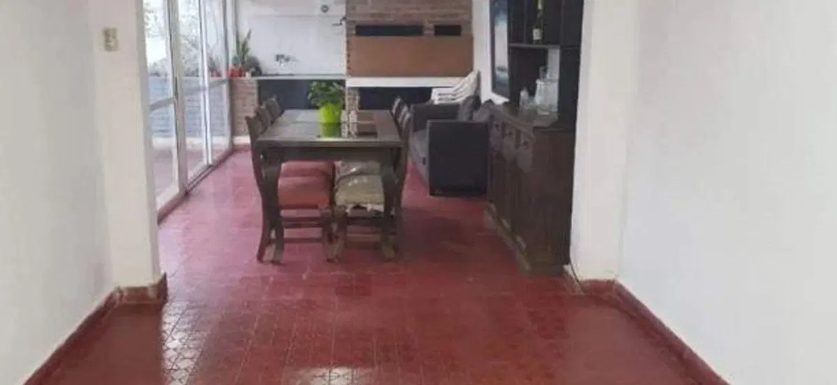 Casa mas Local San Martin Norte Frente a Plaza 5