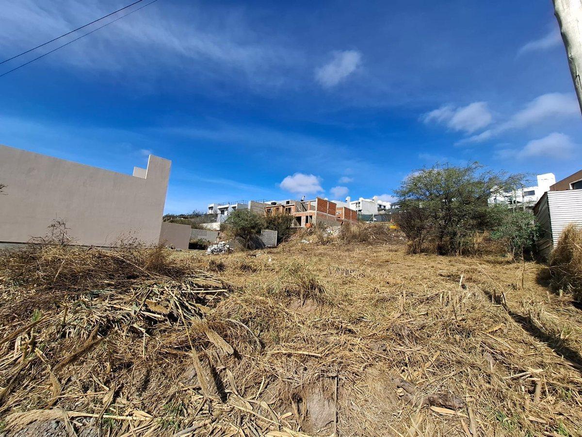 Foto de VENTA LOTE 907 M2 EN ZONA EXCLUSIVA CUESTA COLORAD, imagen 4