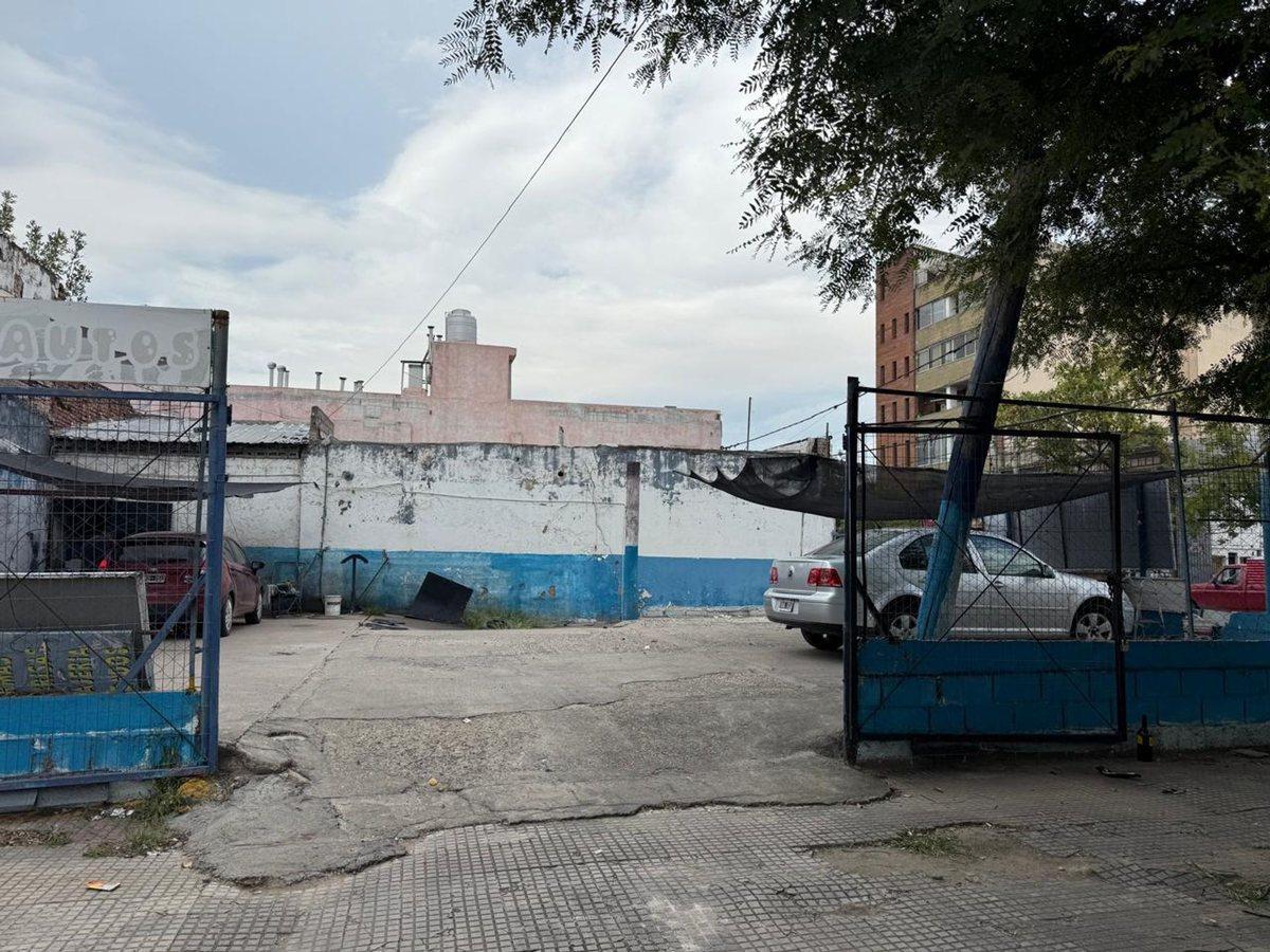Foto de VENTA DE LOTE CON GALPON SOBRE AV ALEM, imagen 2
