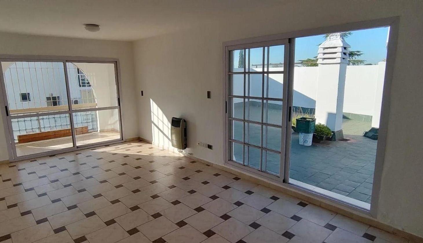Foto de SEMIPISO 3 DORMITORIOS CON TERRAZA Y 2 BALCONES, imagen 4