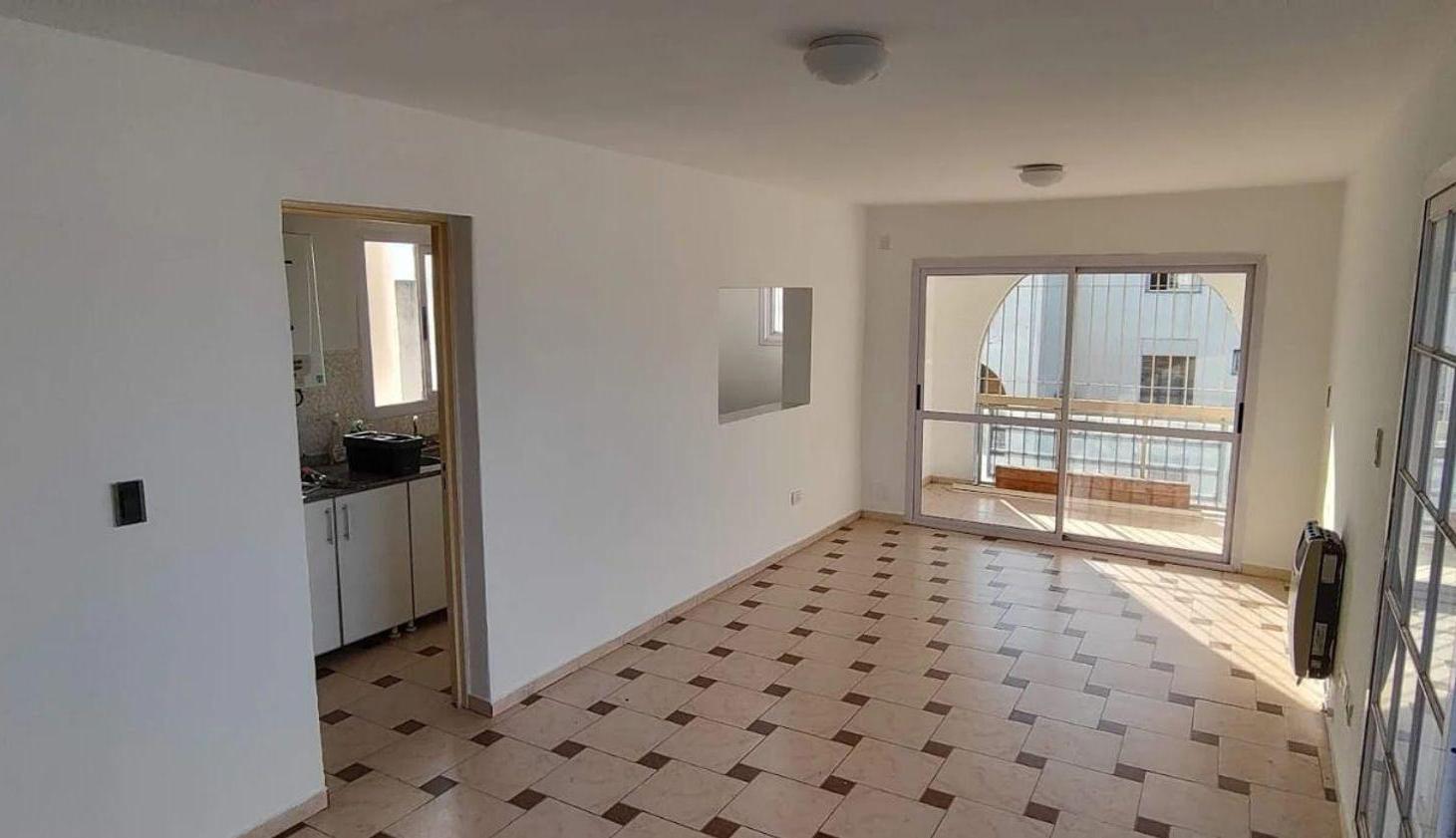 Foto de SEMIPISO 3 DORMITORIOS CON TERRAZA Y 2 BALCONES, imagen 3