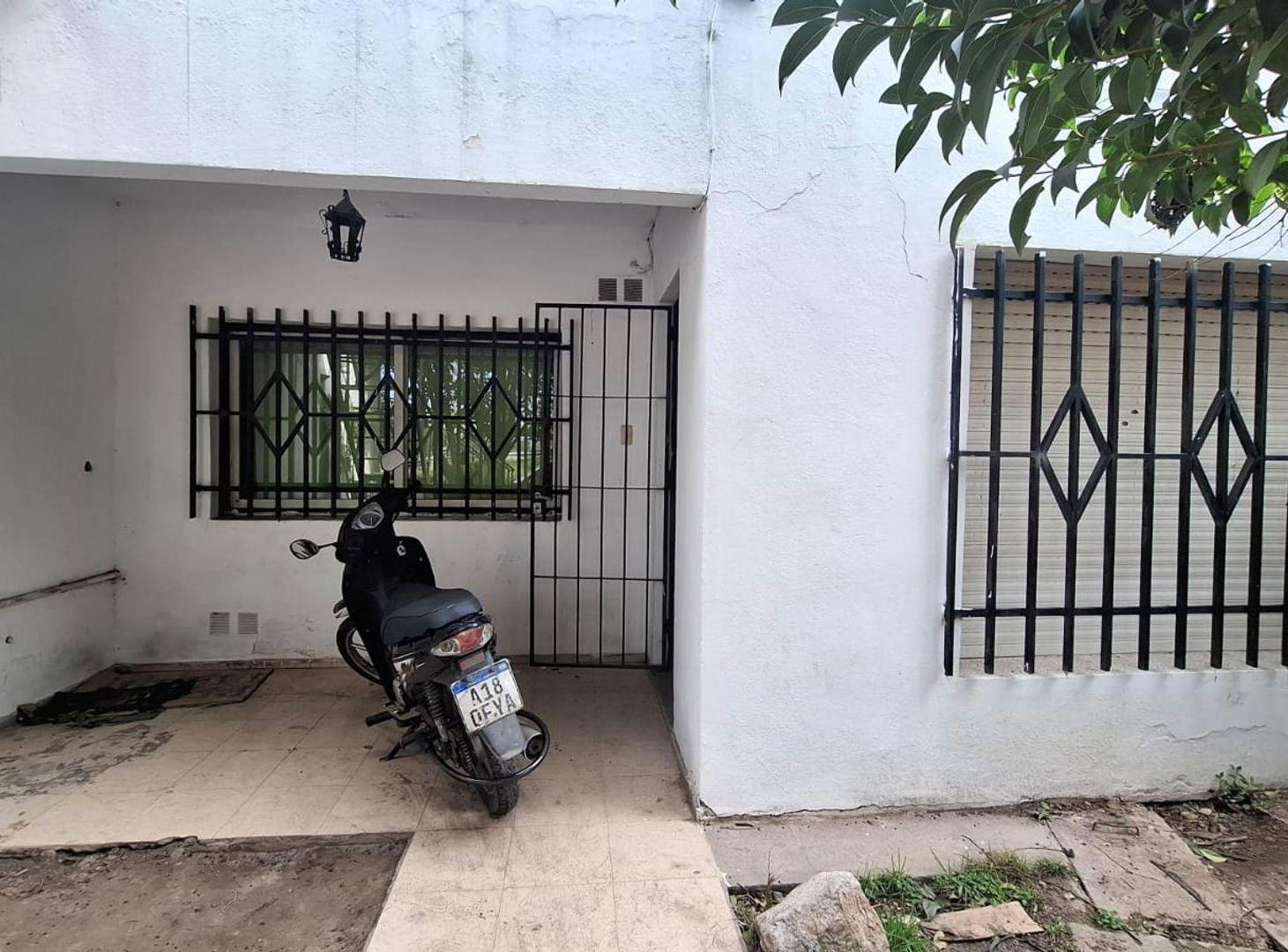 Foto de Alquiler Casa de 1 dormi cochera B j ignacio Diaz, imagen 2