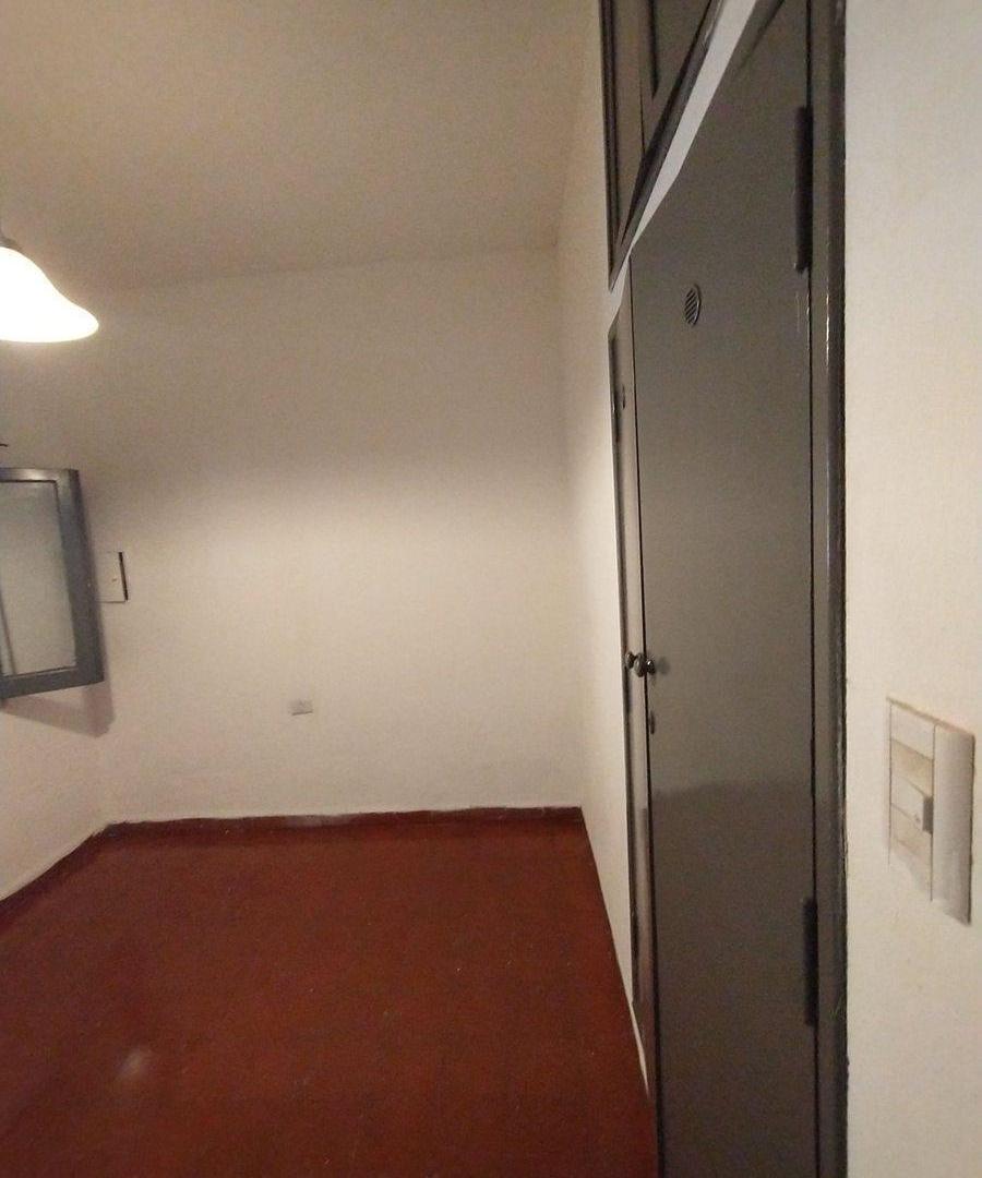 Foto de Venta casa 2 dor con patio barrio Matienzo, imagen 1