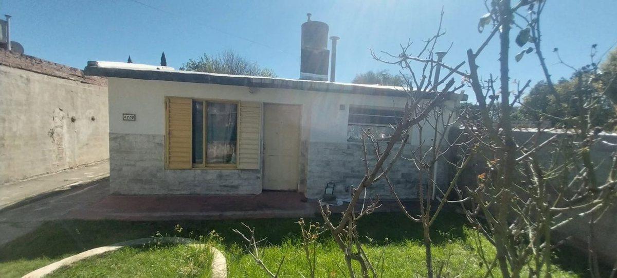 Foto de Dos casas con escritura en Parque Republica, imagen 1