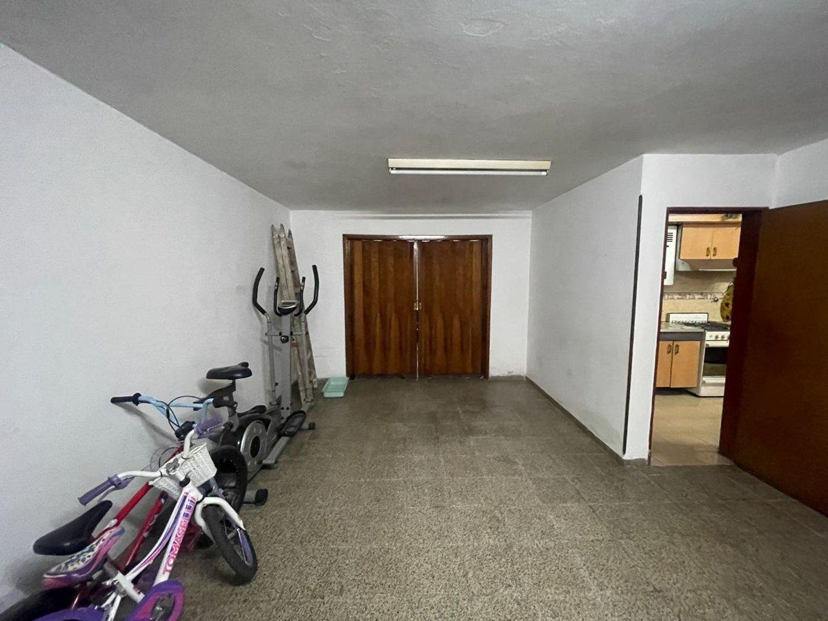 Foto de CASA + 2 DEPARTAMENTOS – B° PARQUE LICEO SECC II, imagen 3