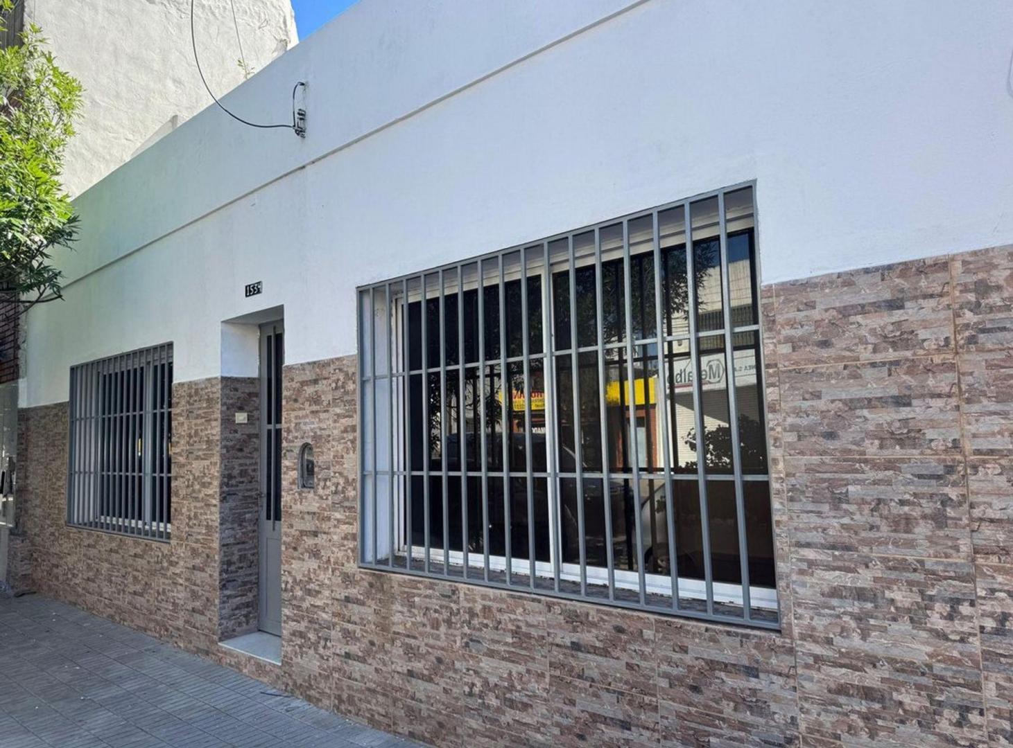 Foto de AMPLIO LOCAL COMERCIAL PUEYRREDÓN - ALQUILER, imagen 1